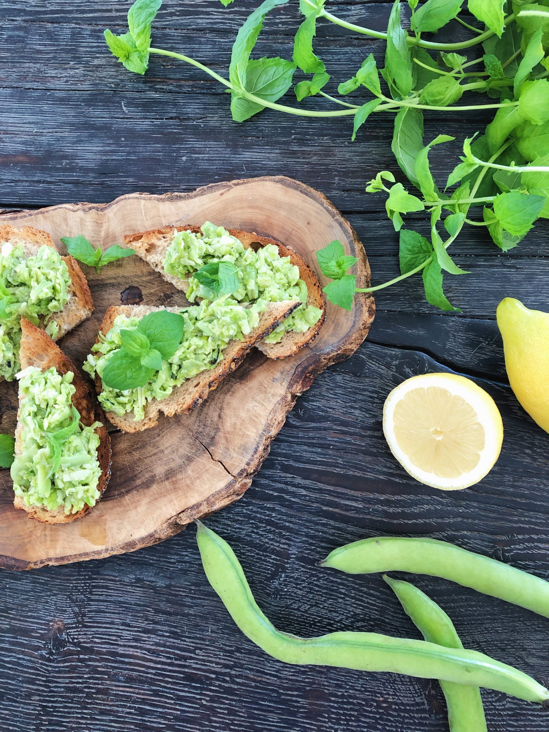 Bruschetta med hestebønnetapenade