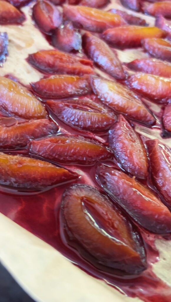 faerdigbagte-blommer-til-salat