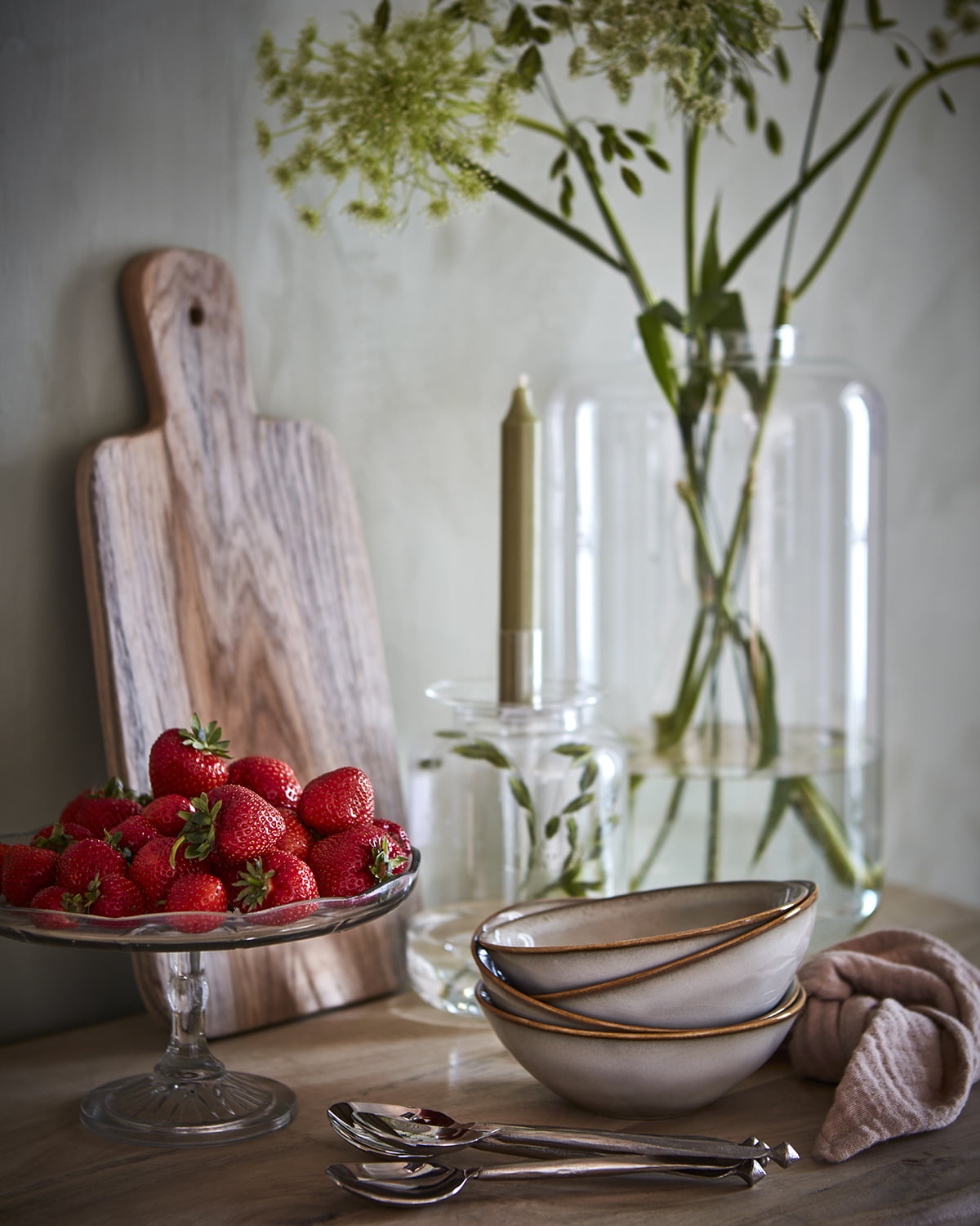 Glasvase i mundblæst glas<br> Kan suppleres med lysholder