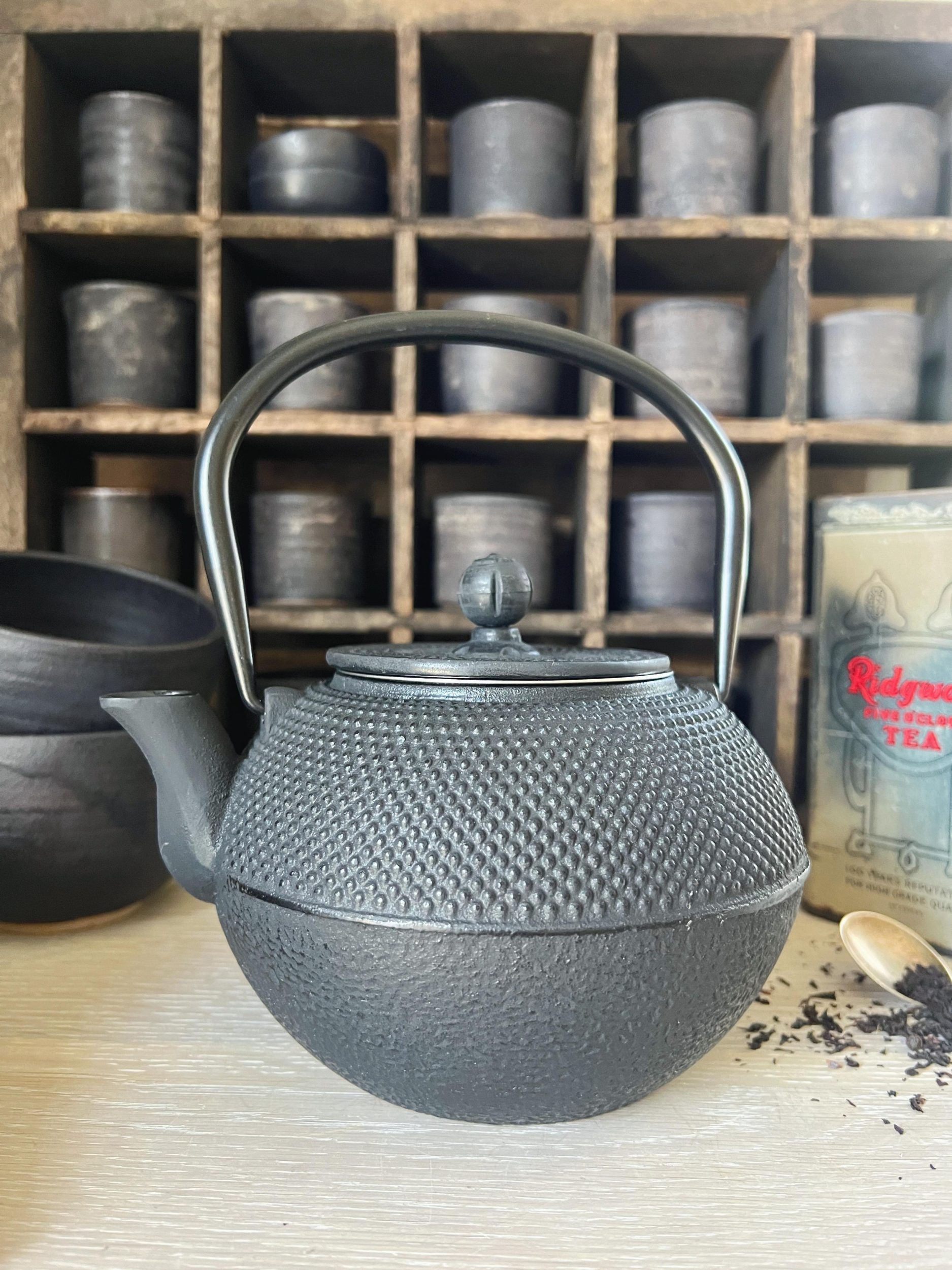 Tekande i støbejern, sort, med filter - Ib Laursen