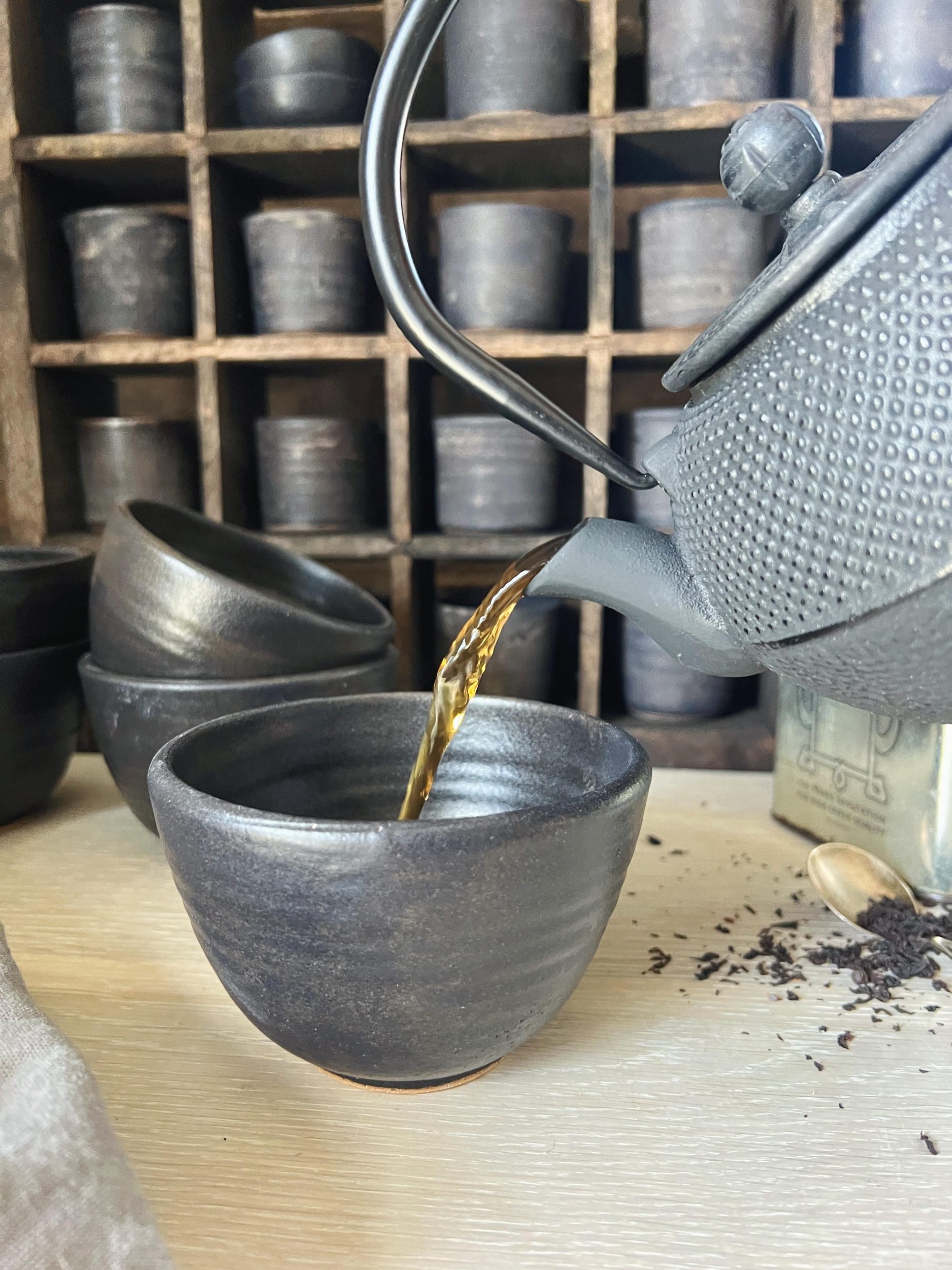 Tekande i støbejern, sort, med filter - Ib Laursen