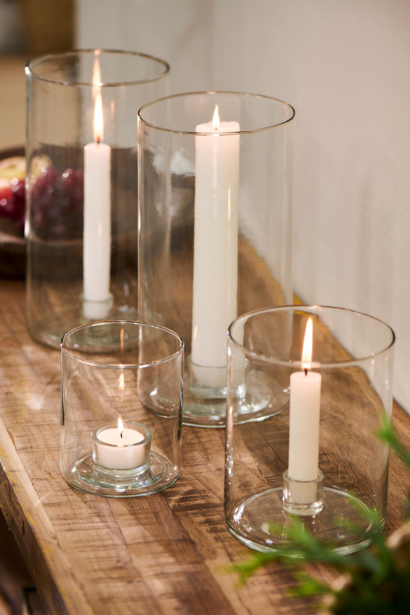 Lysestage i glas med fast indsats til tykke stearinlys, høj model | Ib Laursen