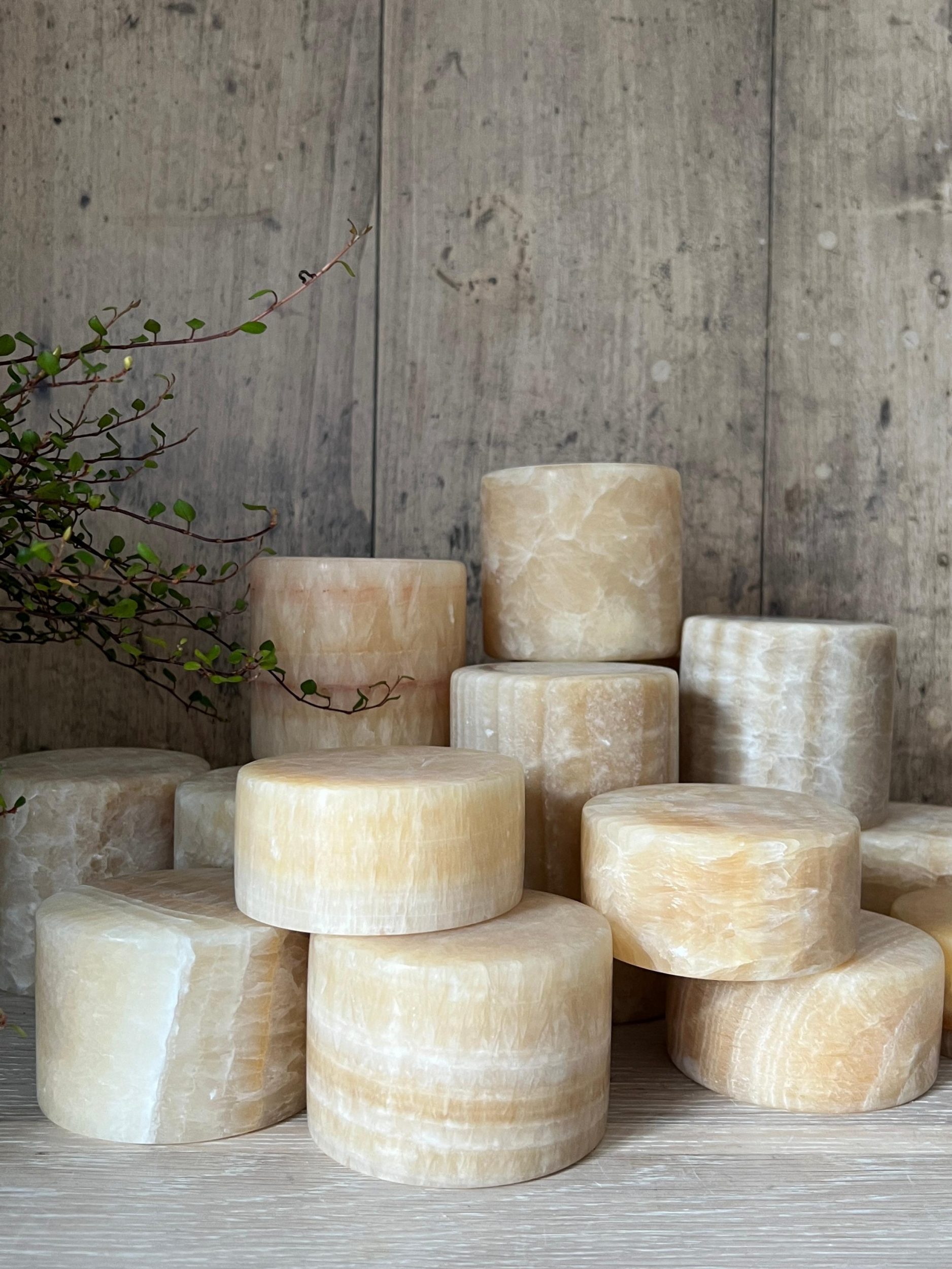 Gyldne marmorlys – mat finish | Golden Silk Collection (3 størrelser)