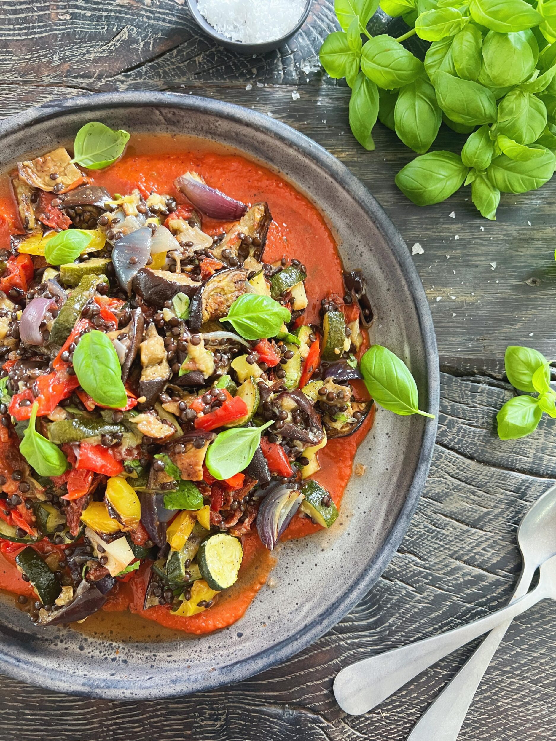 Ratatouille som måltidssalat